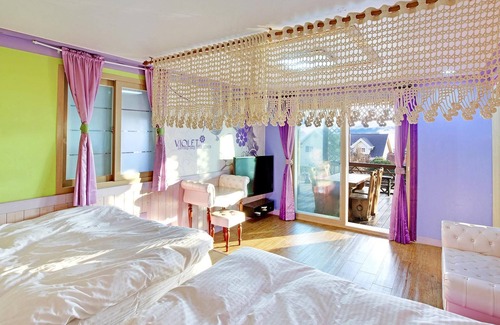 Gyeongju Casa | Gyeongju B House Pension