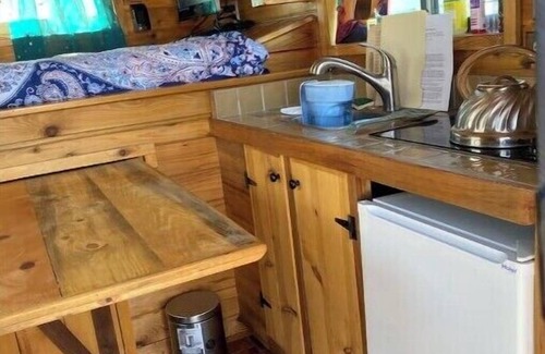 Arroyo Hondo Casa | Gypsy Rose Vardo for Adventurous Nature Lovers