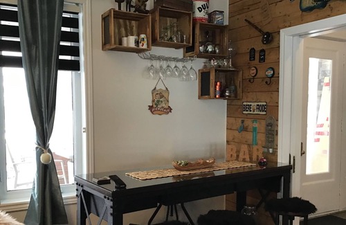 Mauricie Casa | Hébergement La Villa Du Charme Chambre des aventuriers