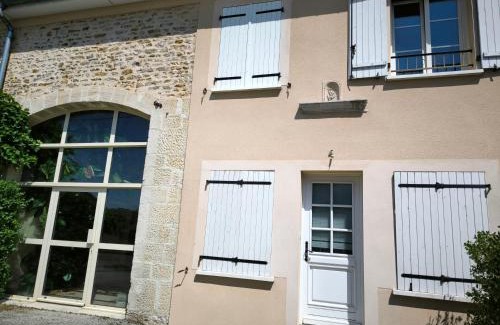 Neuilly-l'Eveque Apartamento | Hébergements Sylvain
