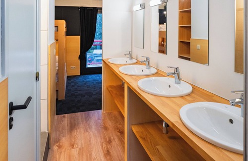 Pont-a-Lesse Hotel | Hôtel Aquatel