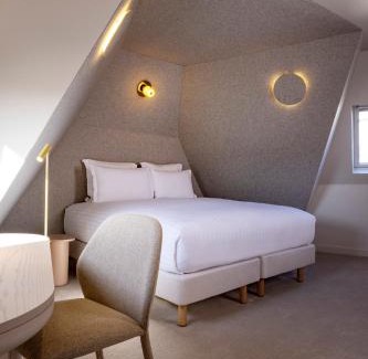 9th Arrondissement Hotel | Hôtel Beige
