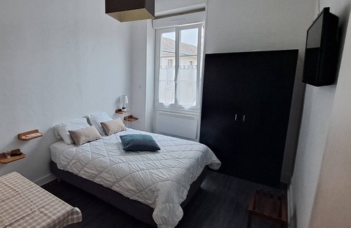 Eguzon-Chantome Hotel | HÔTEL DE FRANCE