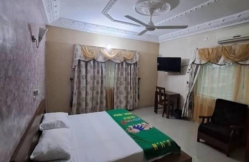 Abomey Hotel | Hôtels bois vert