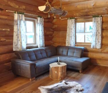 Worth an der Donau Apartamento | Hüttenzauber Laumer