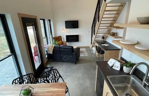 Mount Sterling Casa | H&M Retreats/Cabin 1/Hermann, MO