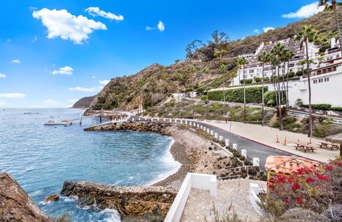 Avalon Casa | H1063 - Hamilton Cove Villa 10-63 by Catalina Island Vacation Rentals