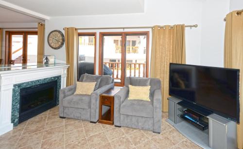 Avalon Casa | H1782 - Hamilton Cove Villa 17-82