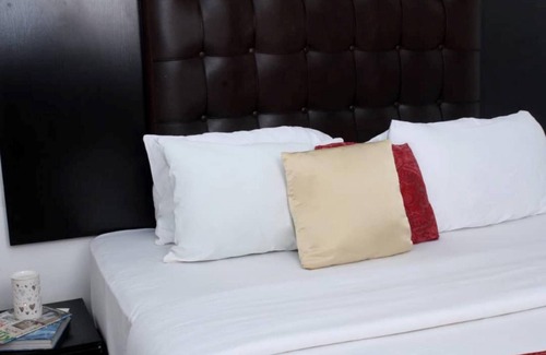 Lekki Phase 1 Hotel | H3 Luxury Cottage