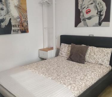 Maranello Cama Y Desayuno | H5-5H Luxury Room