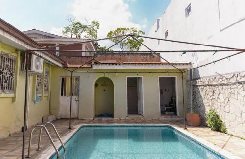 San Pedro Sula Casa | Habitación con Baño privado