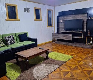 Ancud Casa | Habitación con Baño independiente