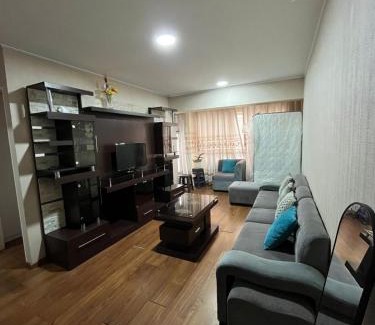 Pueblo Libre Casa | Habitación con cama matrimonial en dpto tipo roomie