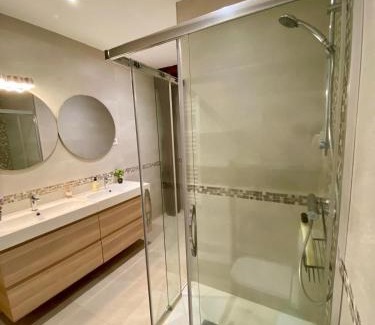 San Francisco Casa | Habitación en apartamento con zonas comunes compartida HSJG