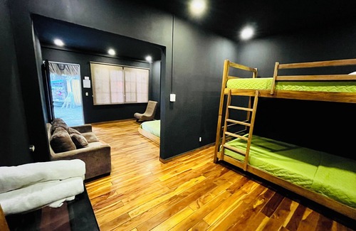 El Tunco Cabina | Habitación Frente al Mar en Playa EL Tunco Surf Spots La Bocana y El Sunzal