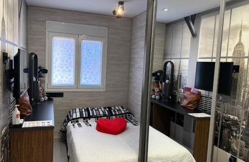 Almenara Casa | Habitación New York - 5 Torres