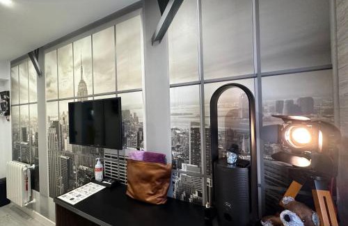 Almenara Casa | Habitación New York - 5 Torres