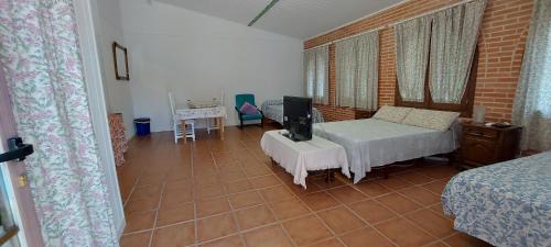 Azuqueca de Henares Apartamento | Habitación,Piscina y Jardín