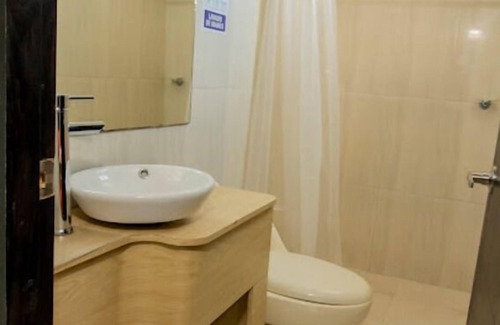 El Prado Hotel | Habitacion Delux Cuadruple Cerca Al Malecón Turístico Río Magdalena Barranquilla