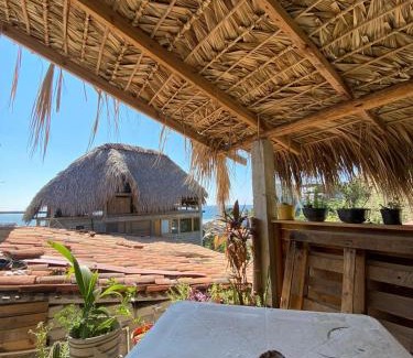 San Pedro Pochutla Casa | Habitacion vista al mar, Villa fiorito Zipolite.