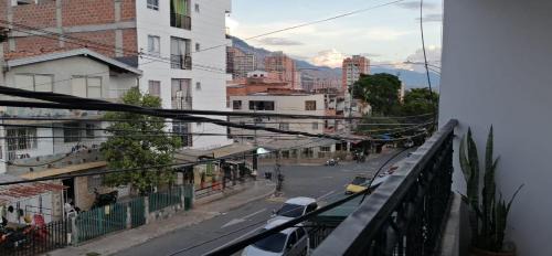 Bello Casa | Habitaciones acogedoras en ambiente familiar al norte de Medellín