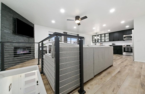 Quail Ridge Condominio | #HabitueHome - The Wildrye - 3 bedroom 2 bathroom Foothills Condo