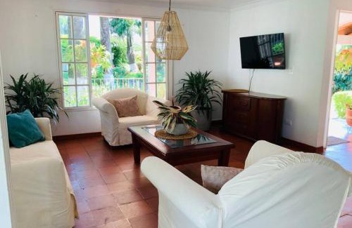 Pereira Villa | Hacienda Finca La Querendona