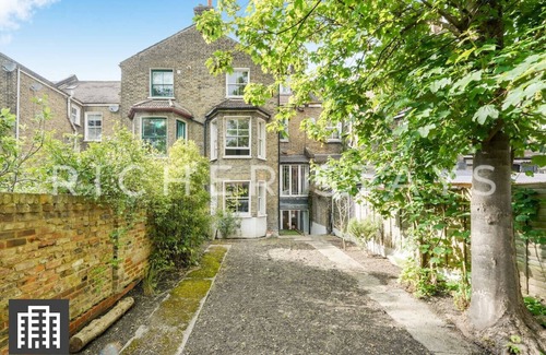 Clapton Casa | Hackney Guest Rooms | Single (RM3)