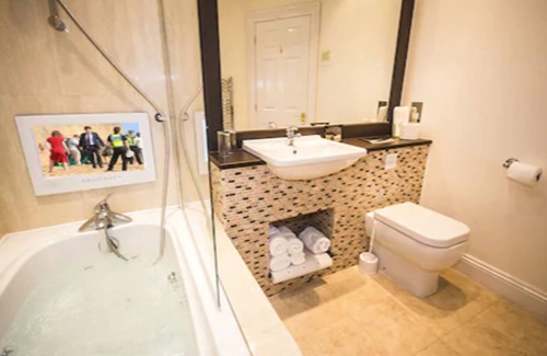 West Bay Hotel | Haddon House Hotel