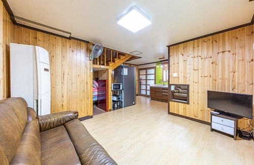 Geoje Apartamento | Hae and Dal Pension