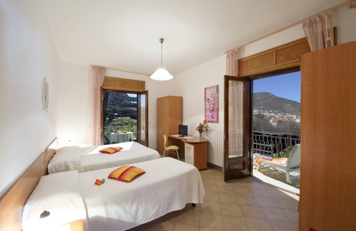 Agerola Cama Y Desayuno | Haidi House Bed and Breakfast