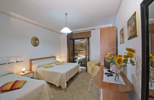 Agerola Cama Y Desayuno | Haidi House Bed and Breakfast