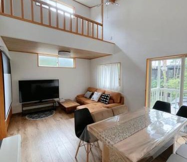 Hakuba Chalet De Esquí | HAKUBA House LuckyStar5 next to shuttle bus station ,711 ,restaurants Modern Chalet