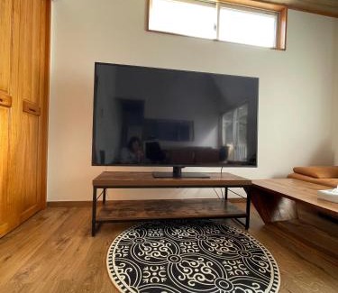 Hakuba Chalet De Esquí | HAKUBA House LuckyStar5 next to shuttle bus station ,711 ,restaurants Modern Chalet