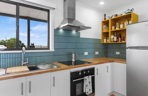 Minlacowie Casa | Halcyon Hardwicke Bay - Esplanade position! Off peak special! Free WiFi!