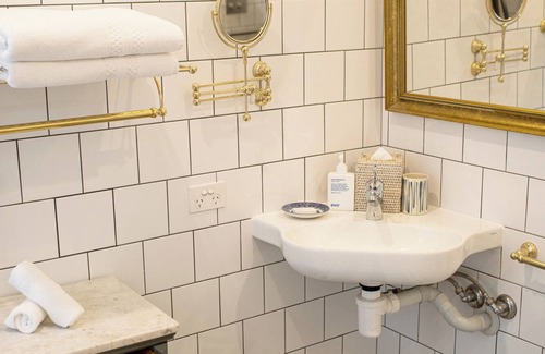 Cabarita Beach Hotel | Halcyon House