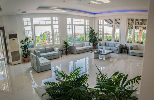 Polichrono Hotel | Halkidiki Palace