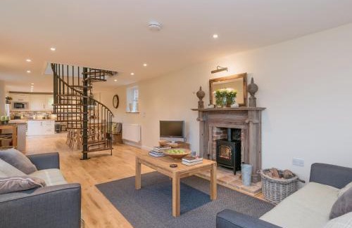 Brampton Casa | Hall Cottage