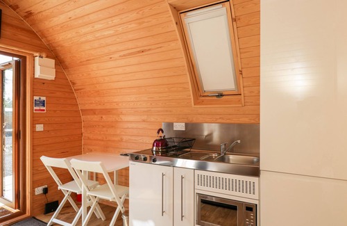 Berkeley Cabaña | Halmore Pod