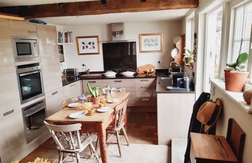 Bursledon Cabaña | Hamble Riverside Cottage - Luxury Cottages