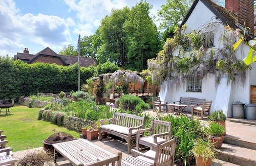 Bursledon Cabaña | Hamble Riverside Cottage - Luxury Cottages