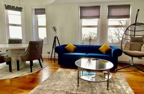 Frognal and Fitzjohns Apartamento | Hampstead Penthouse with world-class London views