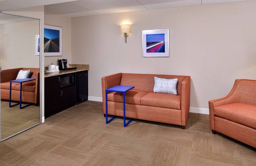 Henderson Hotel | Hampton Inn Henderson