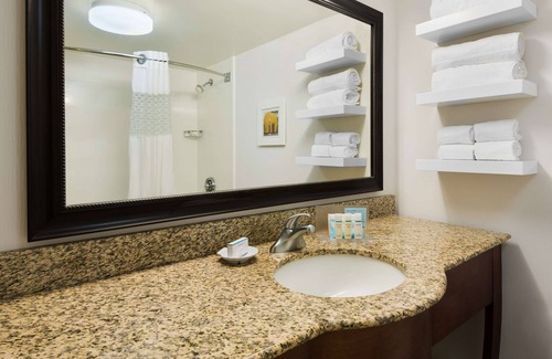 Cary Hotel | Hampton Inn Raleigh/Cary