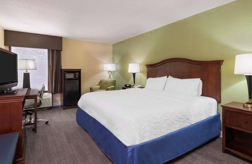 Cary Hotel | Hampton Inn Raleigh/Cary