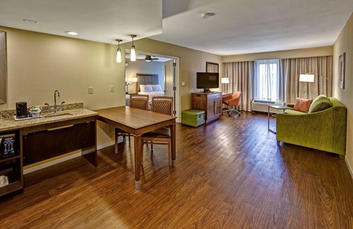 Skyland Hotel | Hampton Inn & Suites Asheville Airport