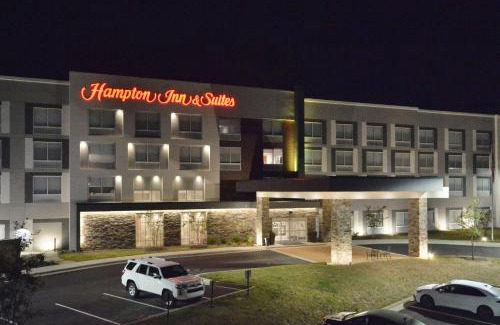 Paw Creek Hotel | Hampton Inn & Suites Charlotte North I 485