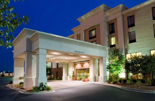 West Chester Hotel | Hampton Inn & Suites Cincinnati-Union Centre