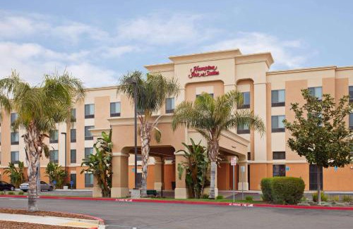 Clovis Hotel | Hampton Inn & Suites Clovis Airport North