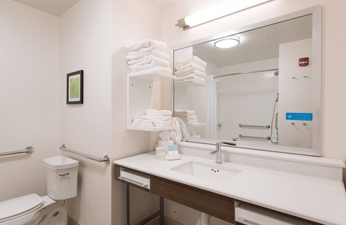 Cape Fear Hotel | Hampton Inn & Suites Fayetteville